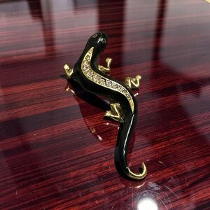 Avon Black and Gold Lizard Brooch with Crystals